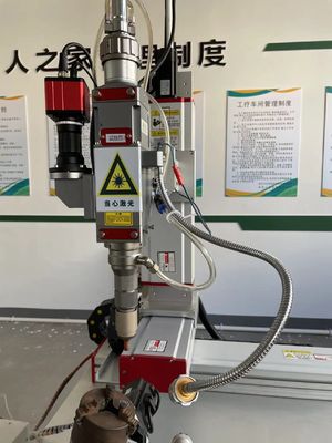Automatische lasersweismachine met Cypcut-besturingssysteem en 50Hz-5KHz