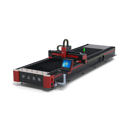 7000 KG Gewicht HIWIN Guiderail 18x18 50w CNC Fiber Laser Snijmachine in Jinan 1530