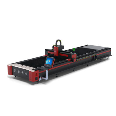 7000 KG Gewicht HIWIN Guiderail 18x18 50w CNC Fiber Laser Snijmachine in Jinan 1530