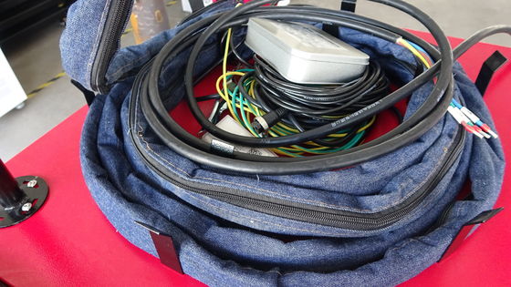 Watergekoelde handheld lasersweismachine 1000W 1500W 2000W 3000W voor het snijden van dikte 1-6mm