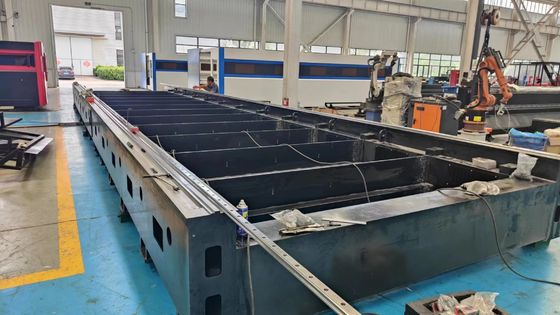 Goedkope Ground Track Laser Cutter voor roestvrij staal en koolstofstaal