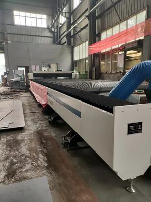 Goedkope Ground Track Laser Cutter voor roestvrij staal en koolstofstaal