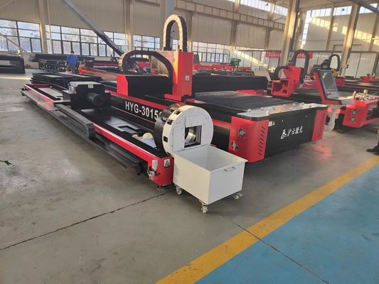 1500mm*3000mm Metal Cutting Machine Industriële laserapparatuur 1000W CNC Fiber Laser